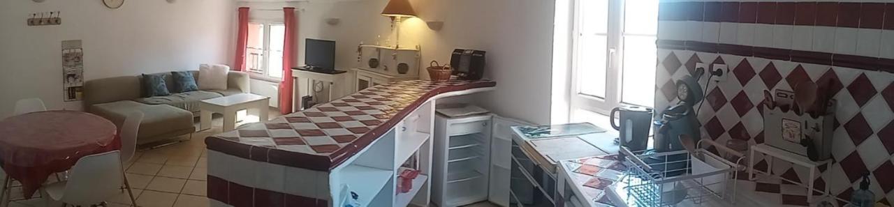 De Charme Avec Terrasse Tropézienne / Rooftop Appartement *